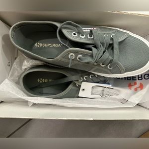 NEW IN BOX Superga 2750 COTU Classic sneaker, size 8.5